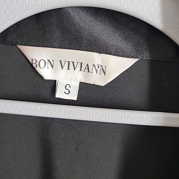 Bon Vivian Dreamer Feather Trim Sleeve Pajama TOP - Picture 4 of 9